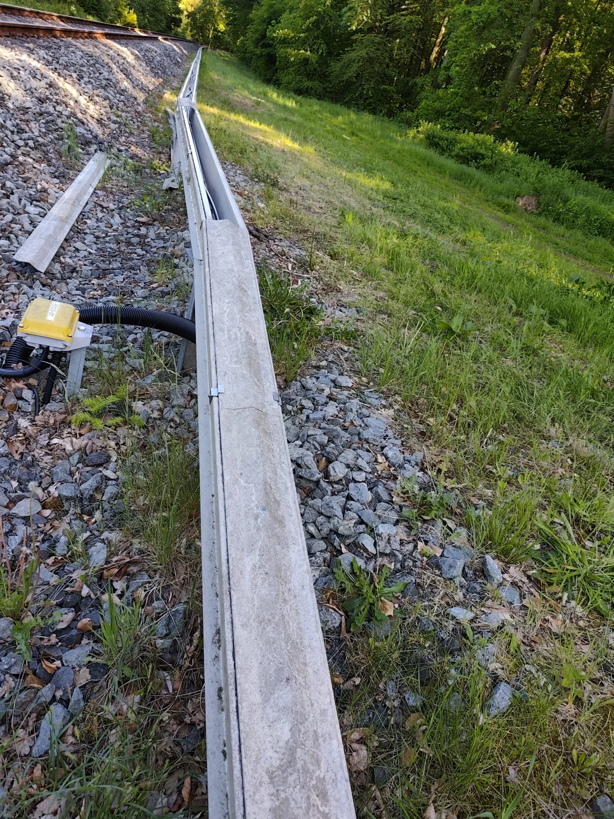Open cable route